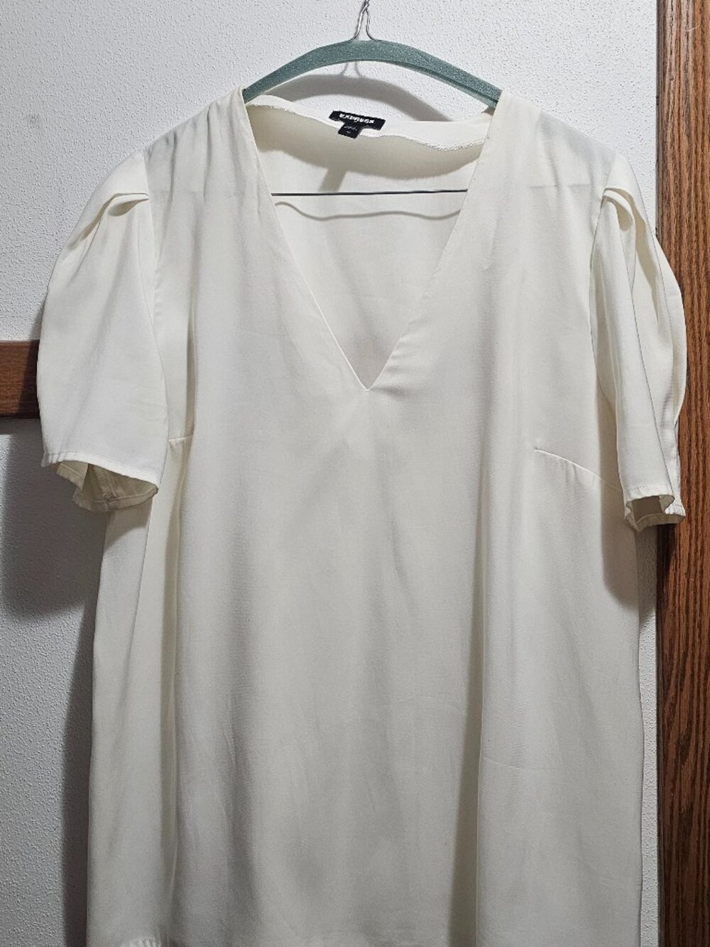 Cream Express Blouse wear to work v neck top